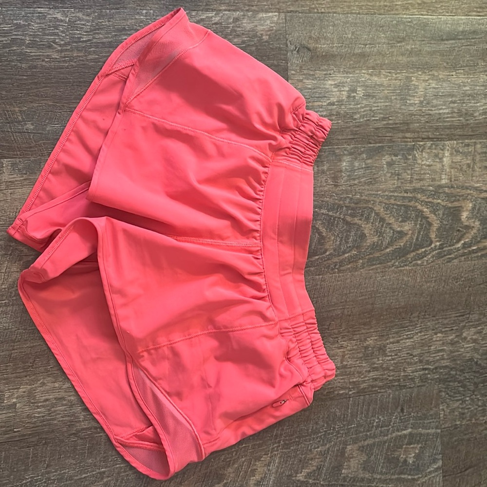Lululemon size 6, 2.5 inch hotty hots. In the shade lipgloss